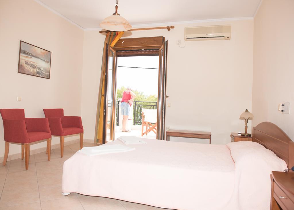 Morfoula Aparthotel Vatera Quarto foto